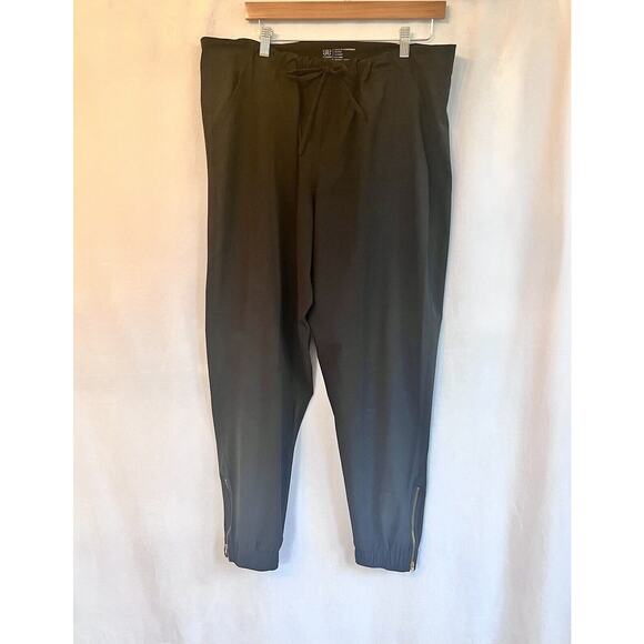 Albion Fit Jetsetter Joggers XXL Black EUC Zipper Ankles Women Pull On - Picture 2 of 10